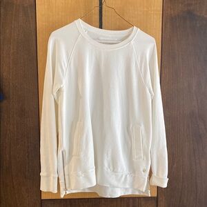 Lilly Pulitzer- Cream Long Sleeve Sweatshirt